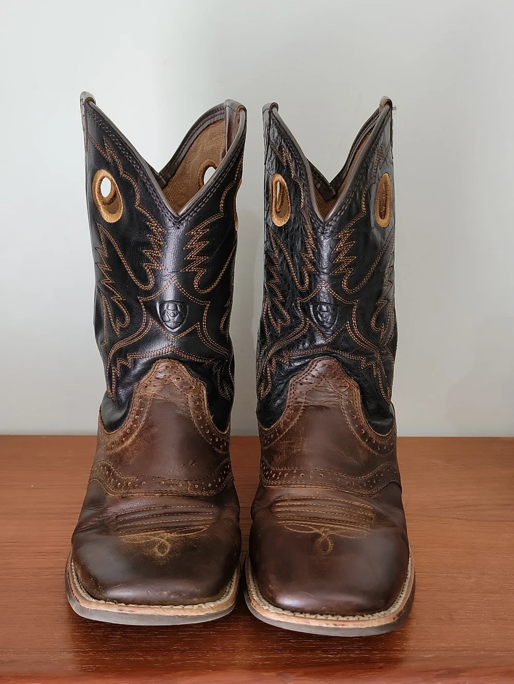 Ariat Kids Roughstock Boots sz4